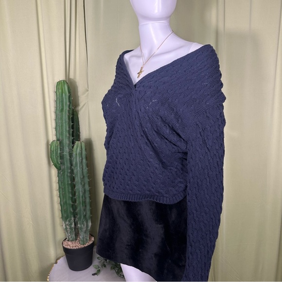 Talbots Off-the-Shoulder Navy Sweater - Picture 1 of 5